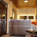Hotel Alsterquelle 24h Check-in, Free Parking And Wifi