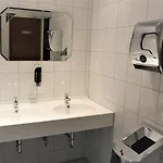 Alsterquelle 24h Check-in, Free Parking And Wifi Hotel