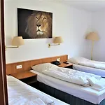 Hotel Alsterquelle 24h Check-in, Free Parking And Wifi Henstedt-Ulzburg