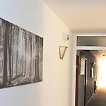 Alsterquelle 24h Check-in, Free Parking And Wifi Hotel 3*