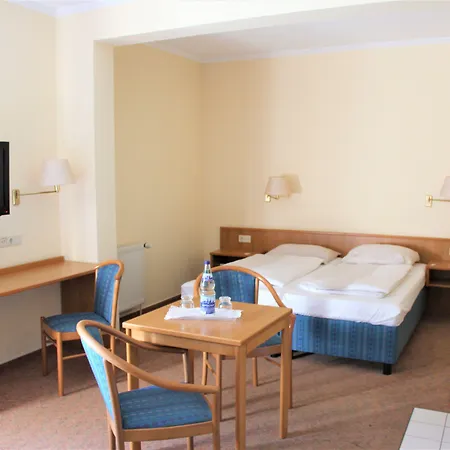 Alsterquelle 24h Check-in, Free Parking And Wifi Hotel