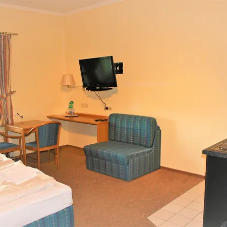 Hotel Alsterquelle 24h Check-in, Free Parking And Wifi Henstedt-Ulzburg