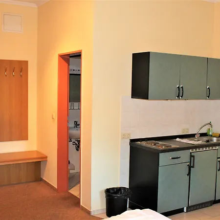 Alsterquelle 24h Check-in, Free Parking And Wifi 3* Henstedt-Ulzburg