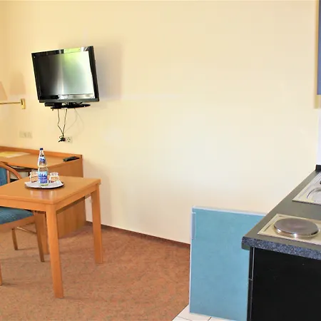 Alsterquelle 24h Check-in, Free Parking And Wifi