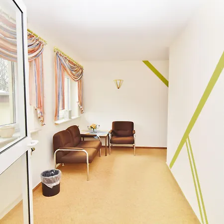 Alsterquelle 24h Check-in, Free Parking And Wifi Hotel 3*