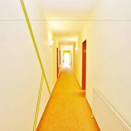 Alsterquelle 24h Check-in, Free Parking And Wifi 3* Henstedt-Ulzburg