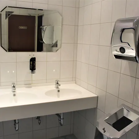 Alsterquelle 24h Check-in, Free Parking And Wifi Hotel