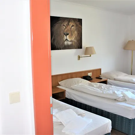 Alsterquelle 24h Check-in, Free Parking And Wifi Hotel Henstedt-Ulzburg