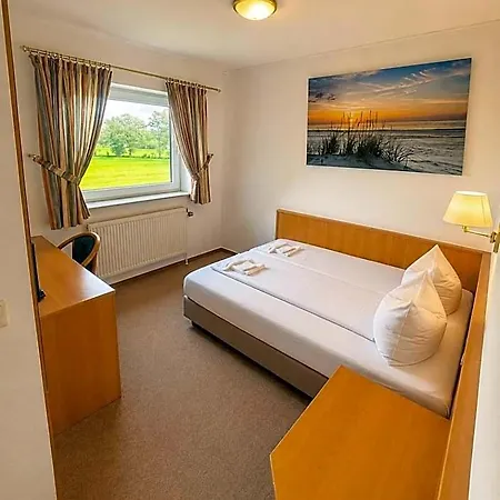 Alsterquelle 24h Check-in, Free Parking And Wifi 3* Хенштедт-Ульцбург