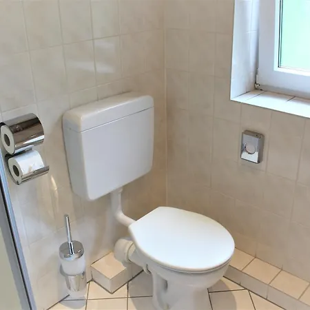 Alsterquelle 24h Check-in, Free Parking And Wifi Hotel 3*