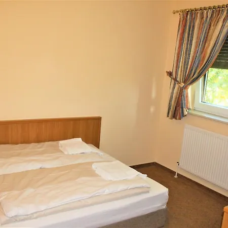 Alsterquelle 24h Check-in, Free Parking And Wifi Hotel Henstedt-Ulzburg
