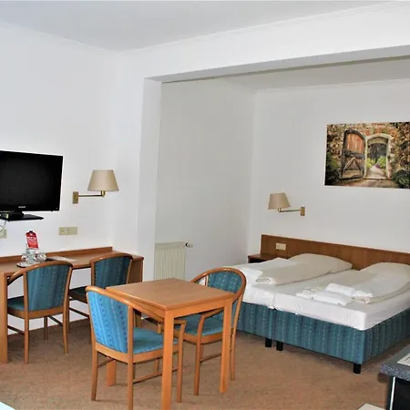 Alsterquelle 24h Check-in, Free Parking And Wifi Hotel