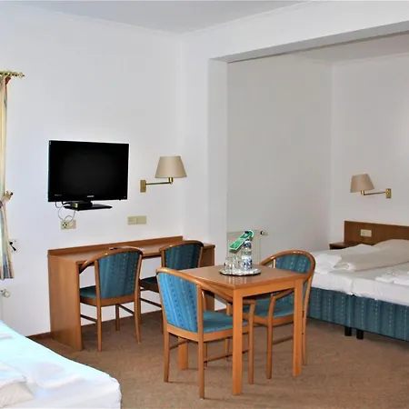 Alsterquelle 24h Check-in, Free Parking And Wifi Отель